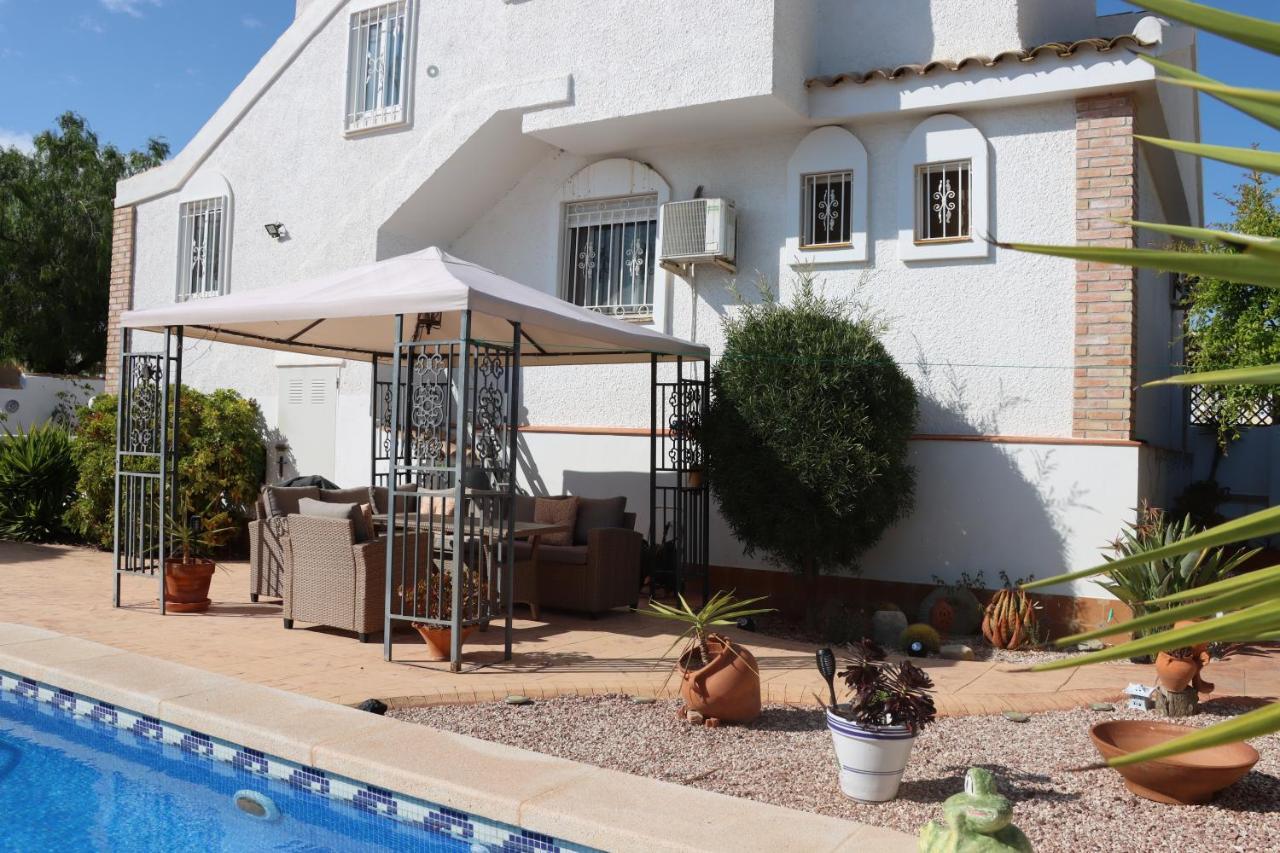 Lovely 3 Bedroom In Campasol Villa