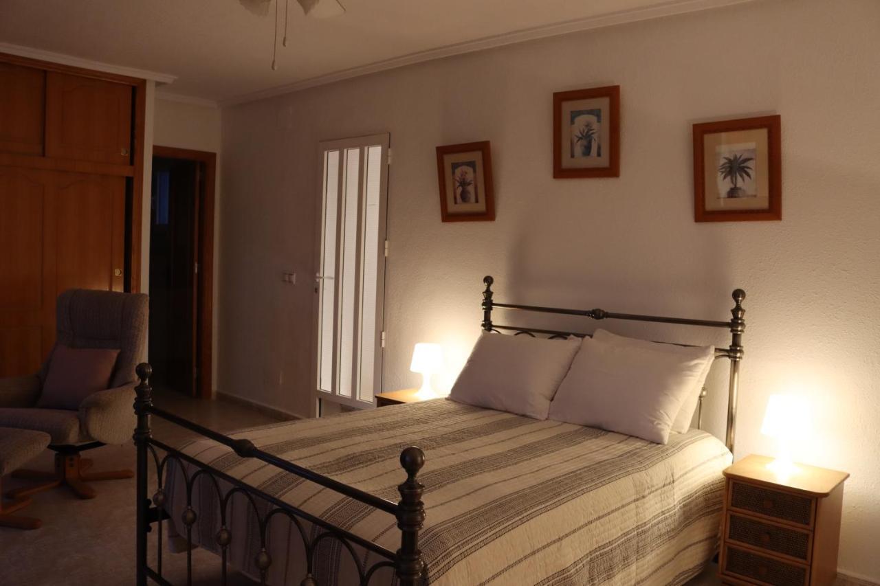 Lovely 3 Bedroom In Campasol Villa *
