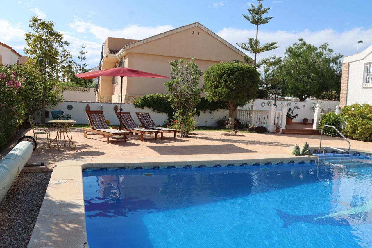 Villa Lovely 3 Bedroom In Campasol *